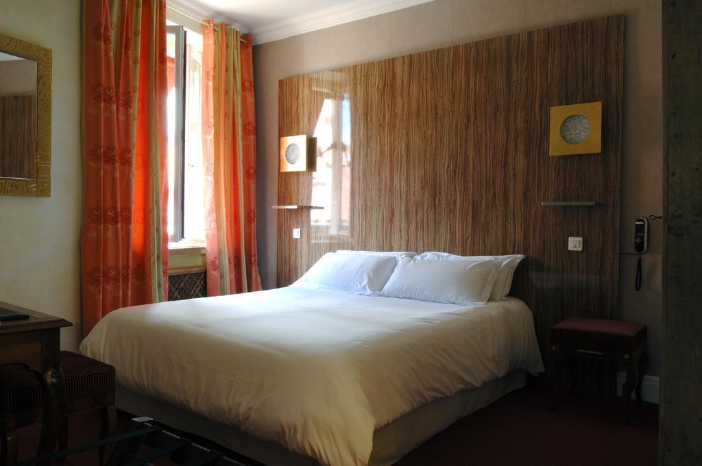 Hostellerie Jerome La Turbie Δωμάτιο φωτογραφία