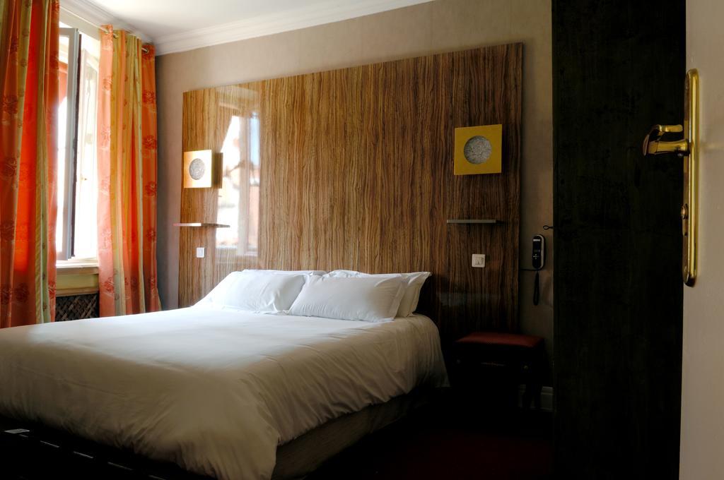 Hostellerie Jerome La Turbie Δωμάτιο φωτογραφία